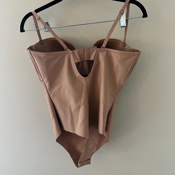 NWT SKIMS Body Underwire Bodysuit - Sienna - Size Large - Picture 6 of 6